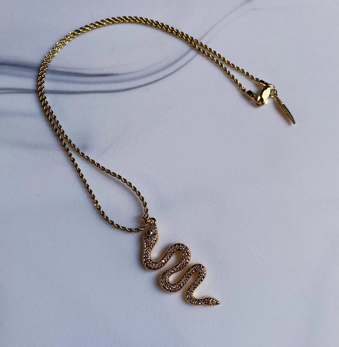 GARDEN GOLD FILLED NECKLACE