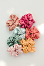 GET PHYSICAL ASSORTED SCRUNCHIES