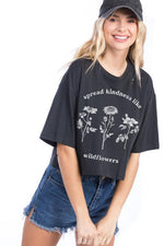SPREAD KINDNESS DTRUSSED GRAPHIC TEE