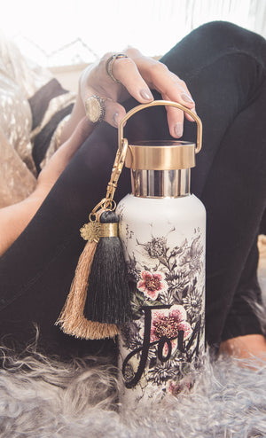 HELLEBORE WANDER BOTTLE