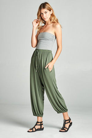 CATCHING FEELS JOGGER OLIVE