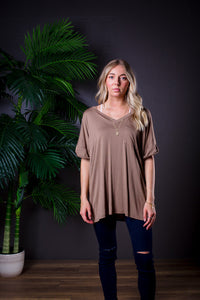 DARIA V NECK TEE TAUPE