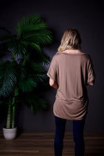 DARIA V NECK TEE TAUPE
