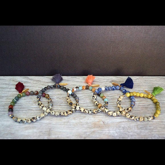 TASSEL GEMSTONE BRACLETS