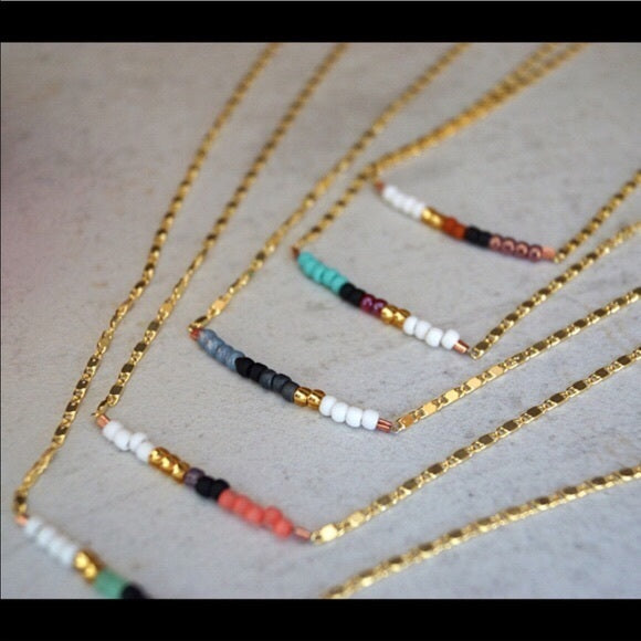 DELICATE BEADED NECKLACE